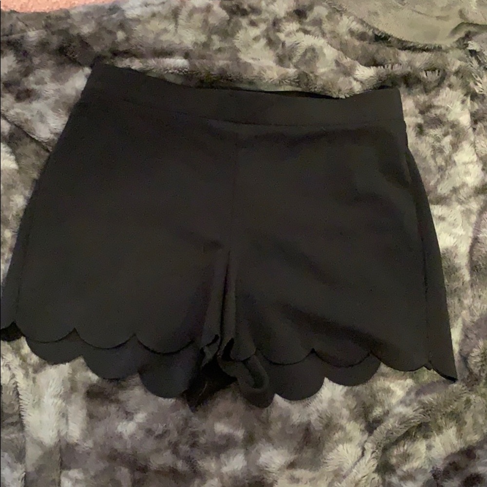Black express shorts